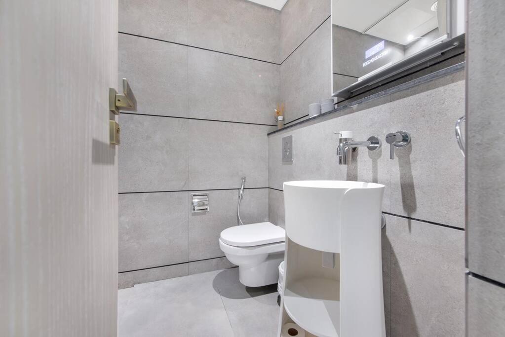 Apartment Fantastic Style Facilities - Offer